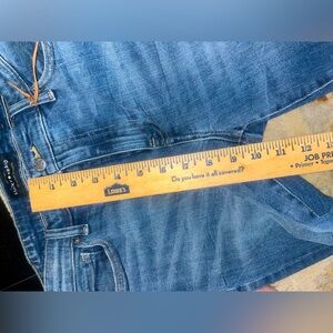 NWT Lucky Brand jeans Size 10/30